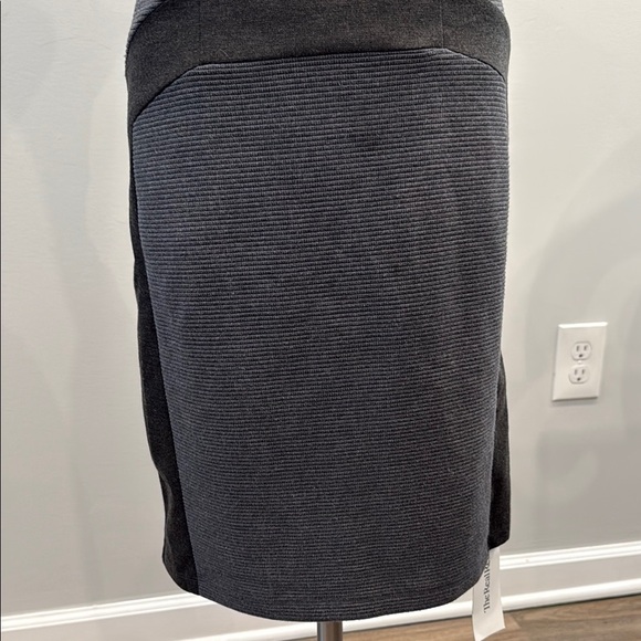 W118 by Walter Baker XS Grey Black Sleeveless Sheath Midi Dress - Picture 3 of 15